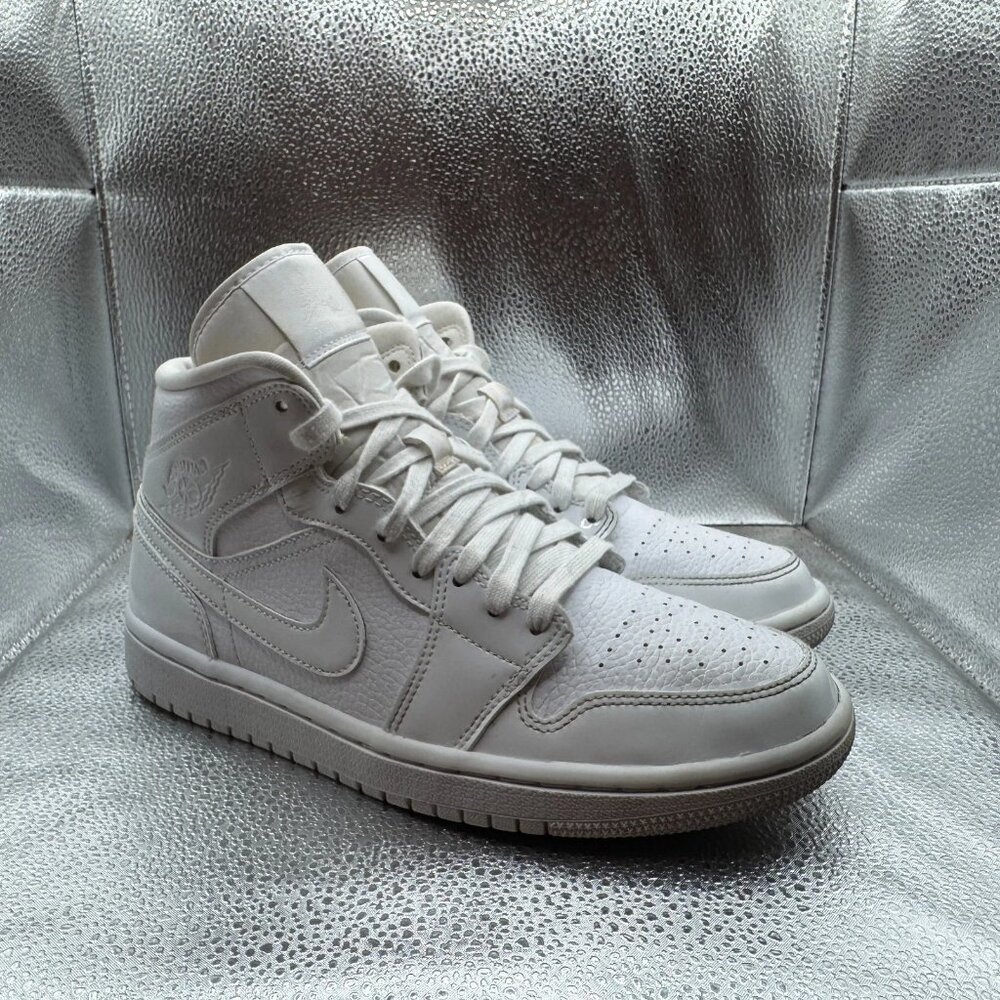 Size 8.5 Nike Air Jordan 1 Mid Womens Triple White Leather Shoes BQ6472-100